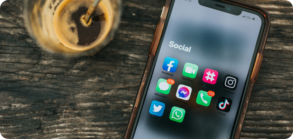 Social media icons on a cellphone homescreen